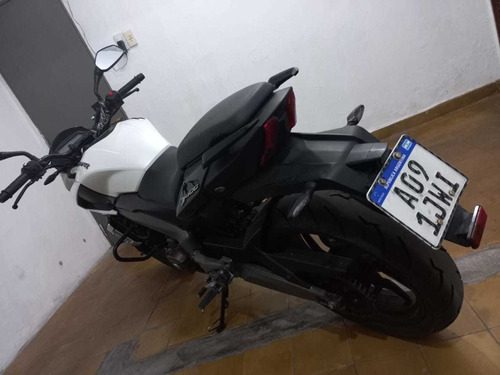 Imagen 11 de 22 de Bajaj Dominar 400