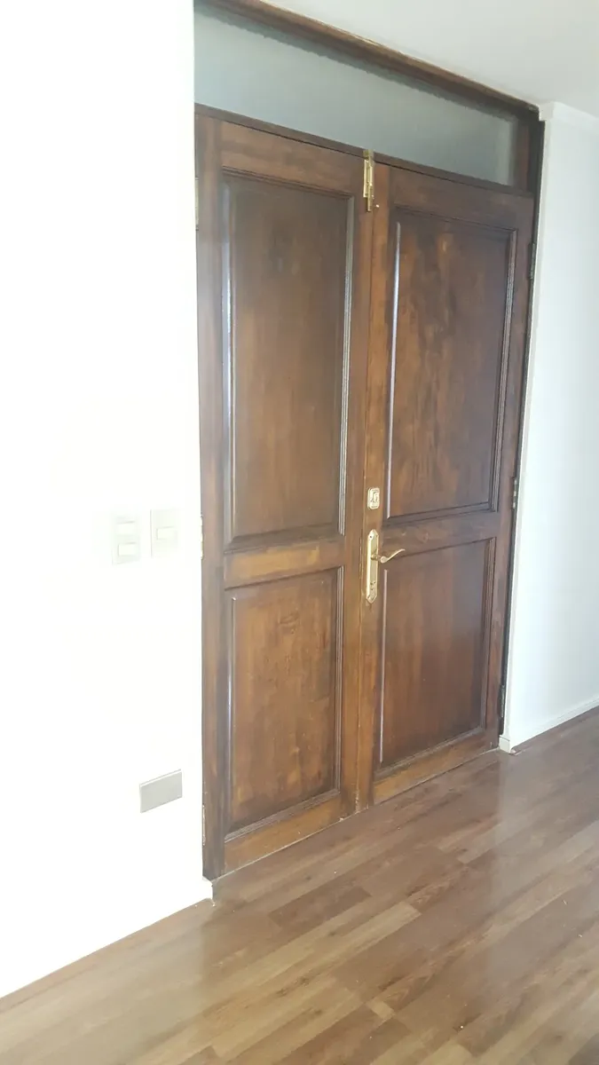 Imagen 2 de 15 de Excelente Departamento De Estilo Antiguo Pleno Providencia