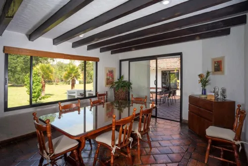 Casa En Arriendo/venta En Canelon. Cod A16565