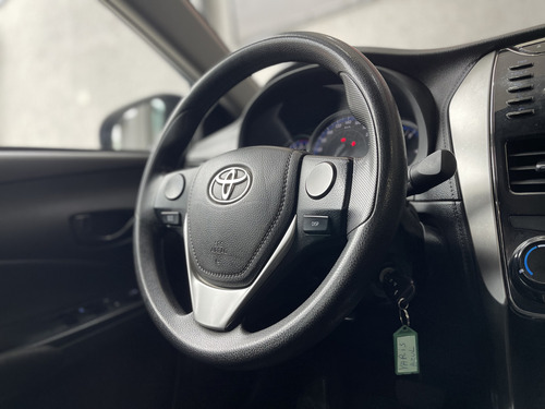 Toyota Yaris 1.5 Xl Plus Connect 16v Cvt 5p