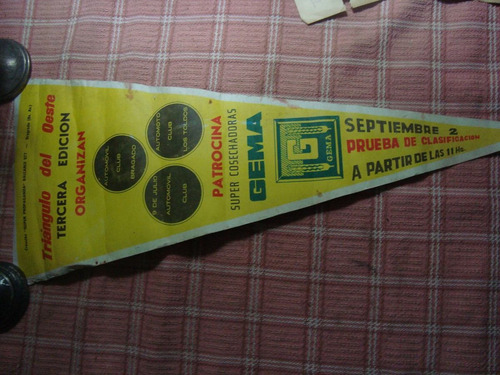 Antiguo Banderín Triangulo Del Oeste 1967 Automovilismo Gema