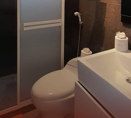 Se Vende Hermoso Apartamento En Higuerote, Residencias Costañera.nc