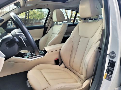 BMW Serie 3 3.0 330i Sedan Sport Line 252cv