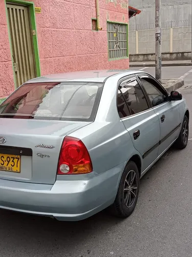 Hyundai Accent 1.3 Gl 4 p