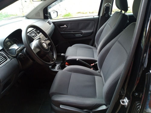 Imagem 10 de 13 de Volkswagen Fox 2012 1.0 Vht Total Flex 5p