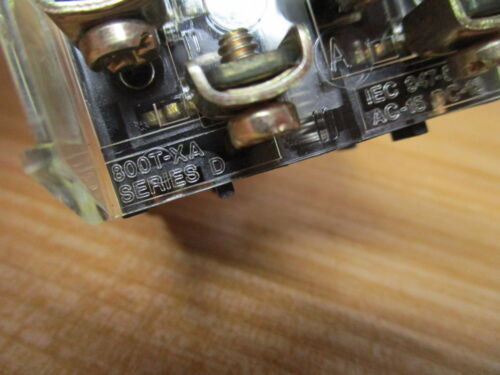 Allen Bradley 800t-j91kc7b Selector Switch 800tkj91kc7b Ccg