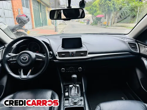 Mazda 3 2.0 Sport Touring