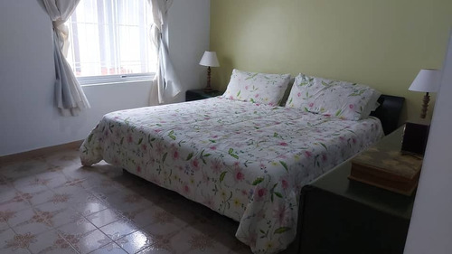 Imagen 24 de 28 de Casa De Esquina En Venta En Urbanización El Bosque Con Vigil