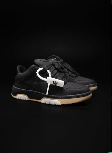 Zapatillas Feel Good Valencia Distint Black Negras Urbanas