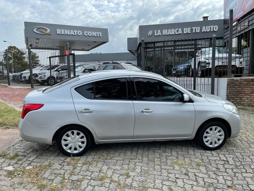 Nissan Versa 1.6 Sense At Sedán 2014