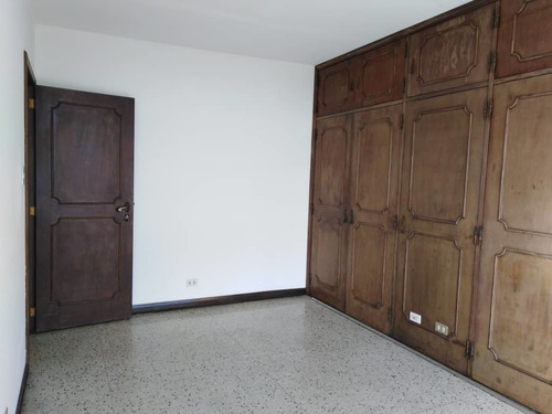 Imagen 4 de 12 de Se Vende Ph 450m2 6h/3b/2p San Bernardino 2224