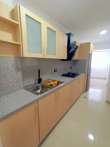 Imagen 8 de 22 de Hermoso Apartamento En Res. Chelsea Court, El Parral Oportunidad 110mt² Marialex Martinez 146323