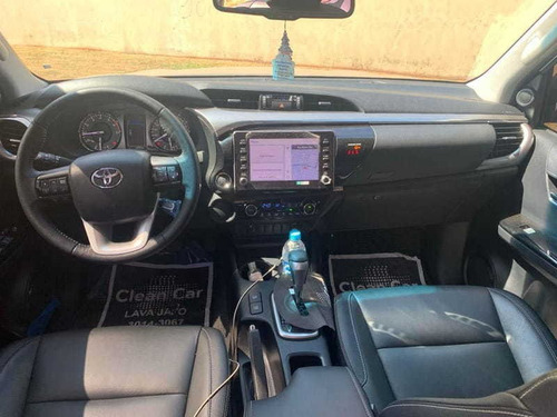 Imagem 8 de 9 de Toyota Hilux Cd 4x2 Srv 2.7 16v 2021