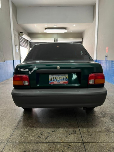 Imagen 4 de 10 de Ford Festiva