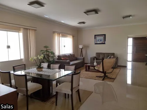 Casa Térrea Em São Carlos/sp Com Ótimo Acabamento E Localização Privilegiada