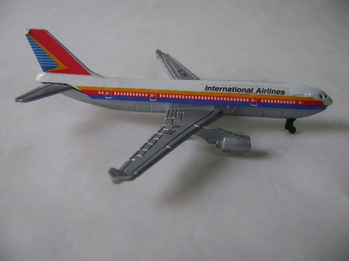 Imagen 3 de 10 de Nico Avion Metal Airlines Int. Lines 26 13 X 11 Cm (avv 39)