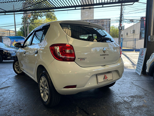 Renault Sandero 1.0 AUTHENTIQUE 16V FLEX 4P MANUAL