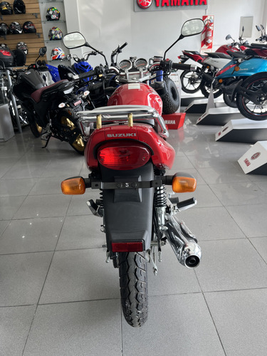 Suzuki En 125a