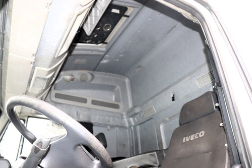 Iveco Stralis 410 6x2 Ano 2011