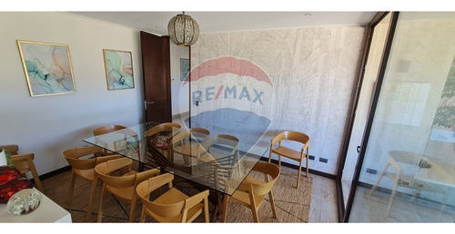 Impecable Casa Mediterránea En Condominio.
