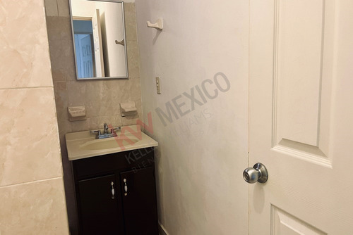 Casa En Renta De 3 Recámaras Colonia Privada En Paraje Anáhuac, Escobedo