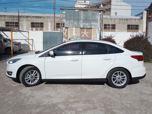 Ford Focus III 1.6 Sedan S