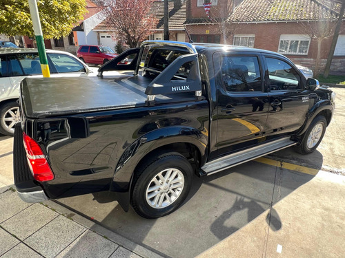 Toyota Hilux 3.0 Cd Srv Cuero 171cv 4x2