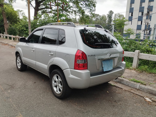 Hyundai Tucson 2.0 Gls 4x2 Flex Aut. 5p