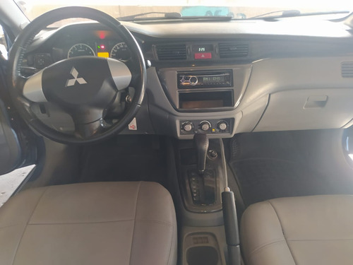Imagen 4 de 8 de Mitsubishi Lancer Touring Automatico