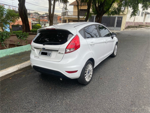 Ford Fiesta 1.6 16v Titanium Flex Powershift 5p