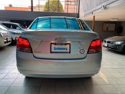Imagen 5 de 13 de Chevrolet Aveo Lt Std 2018