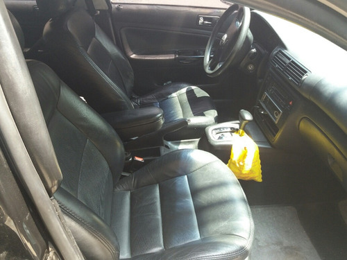 Volkswagen Passat 1.8 Turbo 4p 2000