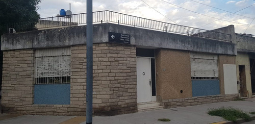 Imagen 2 de 18 de Venta Casa 3 Amb Con Dep Coch Terraza Parque Chaca