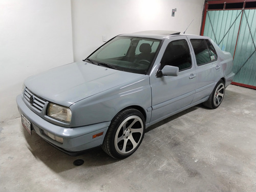 Volkswagen Jetta 2.0 Gls 5vel Aa Ee Mt