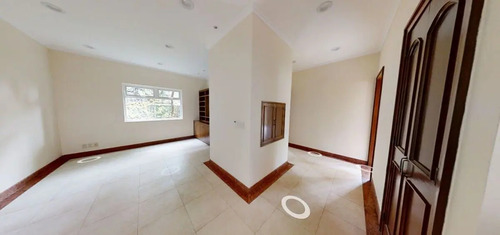 Casa En Venta En La Toscana En Bosques De Las Lomas: Tu Nuevo Hogar !