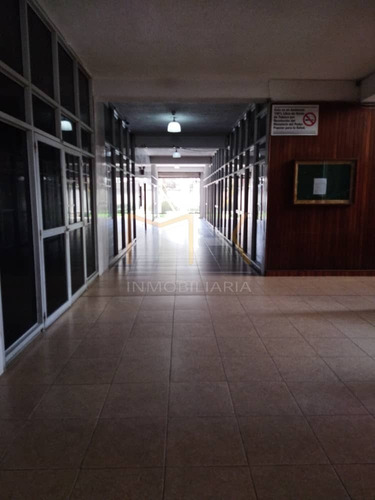 Imagen 13 de 14 de Corporación Mk Inmobiliaria: Vende Apartamento En Residencia Caracas / 04241348538