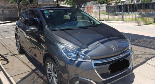 Peugeot 208 1.6 Feline