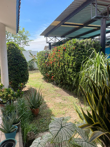Venta De Casa Con Alberca En Colonia El Carmen En Tuxtepec Oaxaca