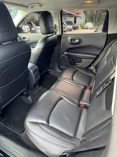 Jeep Compass LONGITUDE 2.0 4x2 Flex 16V Aut.