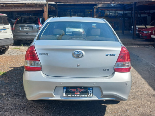Toyota Etios 1.5 Sedan X