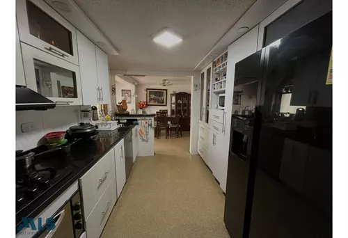 Amplia Casa Con Excelente Ubicación En Envigado!(mls#252487)