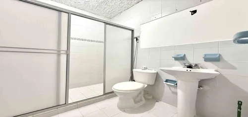 Apartamento En Venta En Popular Modelo (279061542).