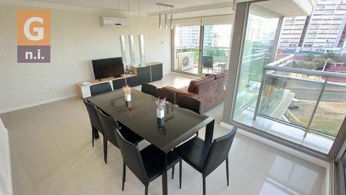 Imagen 2 de 14 de Apartamento En Punta Del Este (playa Brava) Ref. 4386