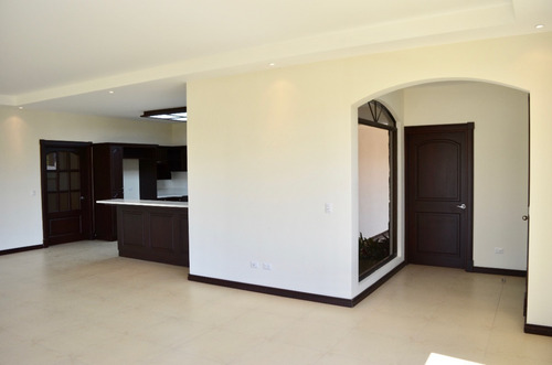 Imagen 6 de 20 de Espectacular Casa En Alquiler En San Isidro, Heredia