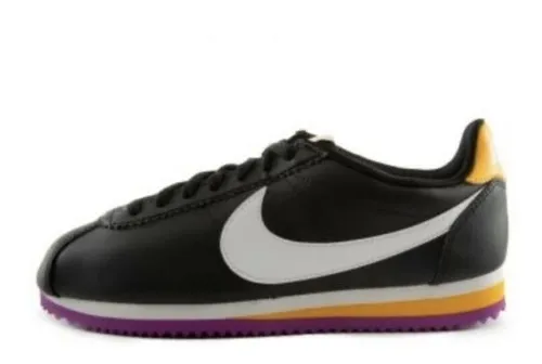 Nike top classic dama