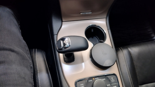 Jeep Grand Cherokee Overland 2013