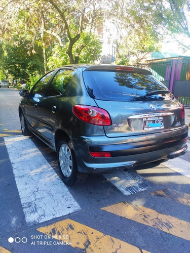 Peugeot 207 1.9 Sedan Xs 2011