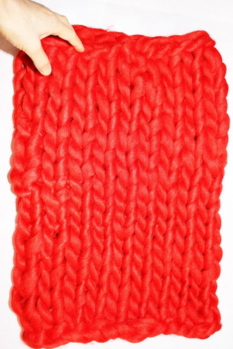 Crochetchile, Cuello Xxl Rojo, 42x31 Cms. 100% Lana