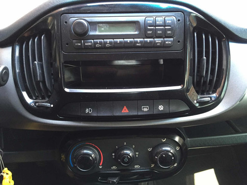 Fiat Uno 2015 1.4 Evolution Flex 5p