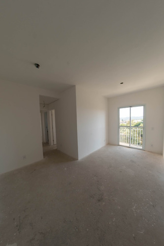Apartamento Com 2 Quartos - Novo